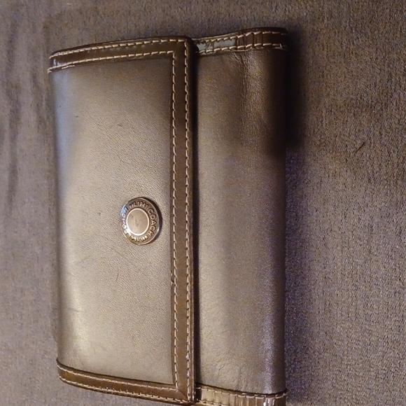 Coach - Picture 1 of 5